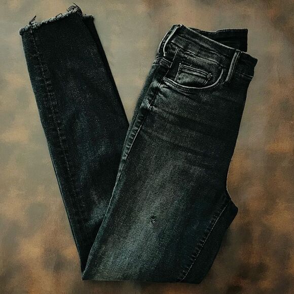 MOTHER High Waisted Looker Ankle Fray Jeans Night Hawk Distressed EUC SZ 25 - Picture 3 of 13